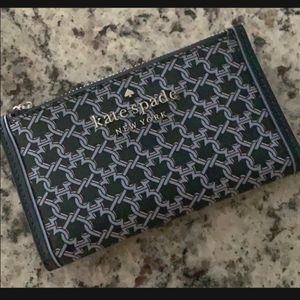 Small slim billfold wallet by Kate ♠️